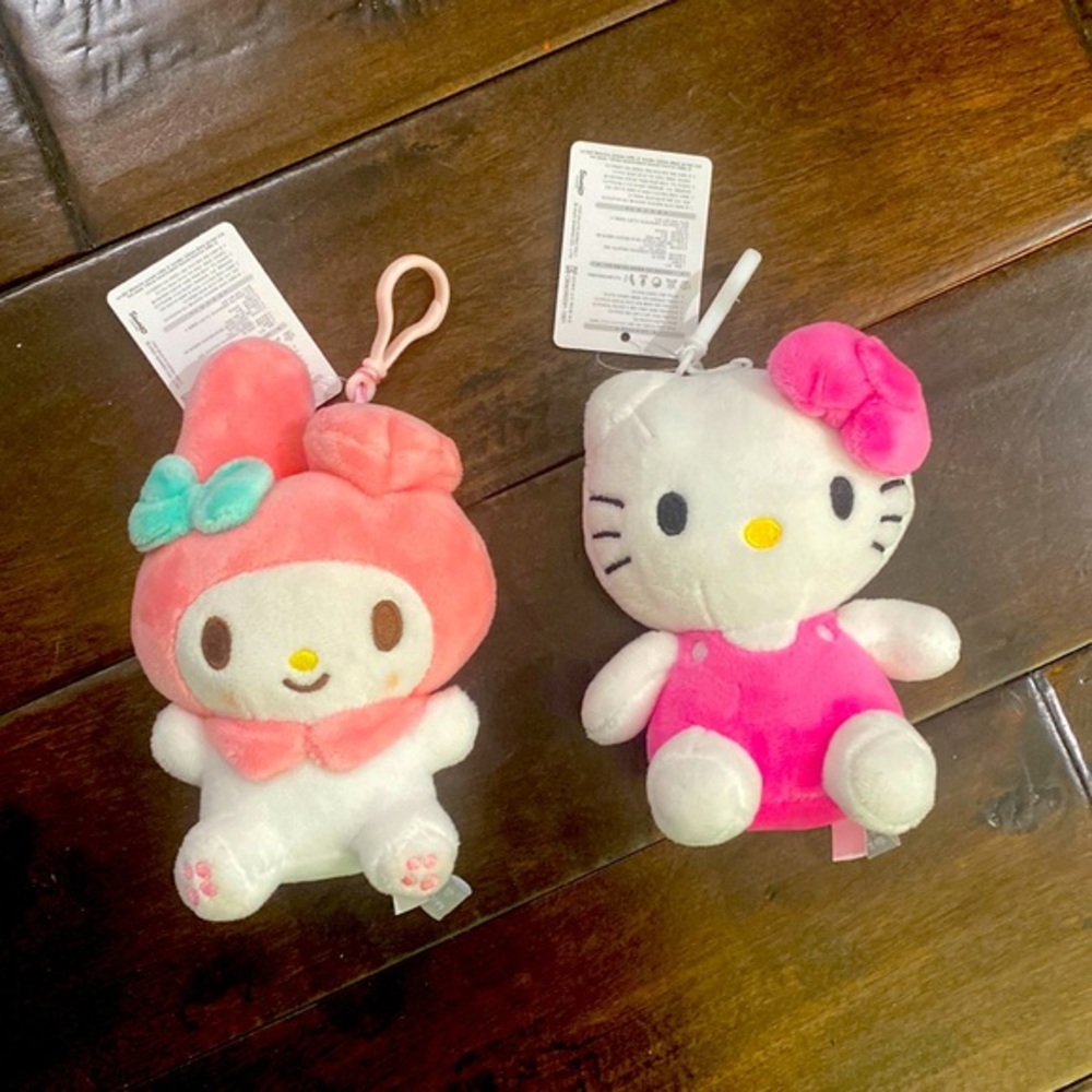 Sanrio Melody or Hello Kitty Mini Clip Plush 5” (pick 1)